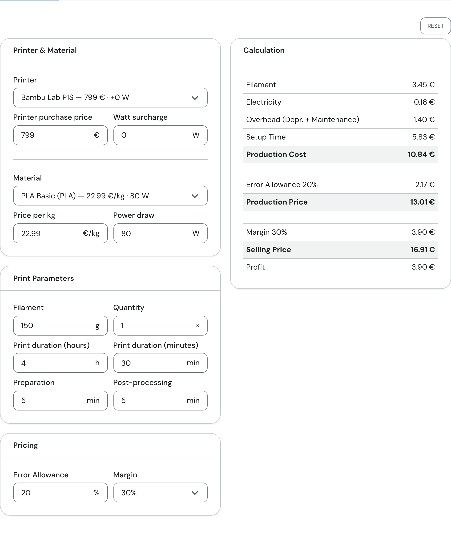 The FDM calculator filled in with the example: printer, material, print parameters and pricing on the left, the Calculation card on the right